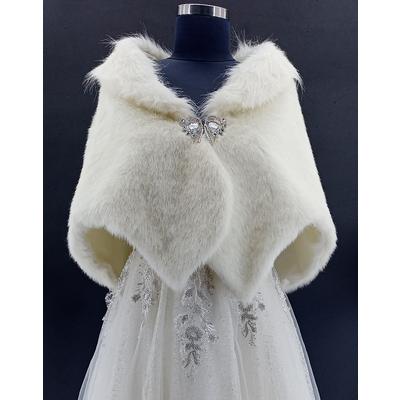 Yakalı Pelerin Kürk Model Gelin Kürkü Broşlu Detaylı Etol Bolero