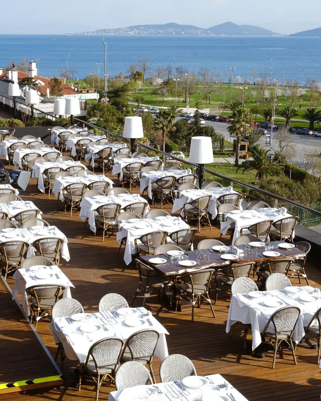 Cafe De Paris / Suadiye