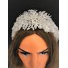 Kristal Taşlardan Oluşan Çiçek Motifleri Küçük Taşlarla Süslemiş Helen Model Gelin Tacı 
